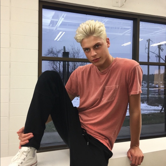 Meet your Posher, Nick - Picture 3 of 3